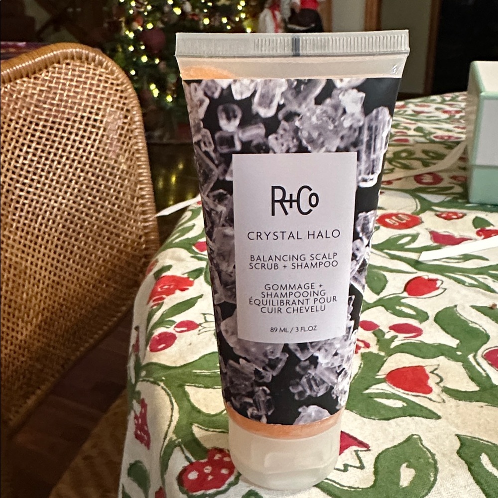 R+Co Crystal Halo Scalp Scrub, New